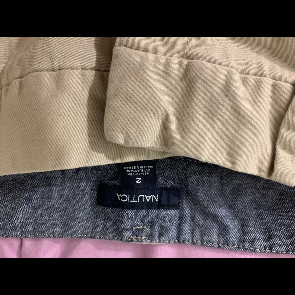 Shorts - Picture 2 of 3